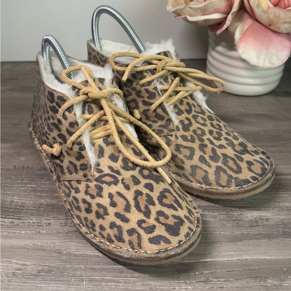BNWOT Beek Penguin Shearling Leopard Print Ankle Booties size 7 HANDMADE - Picture 3 of 9